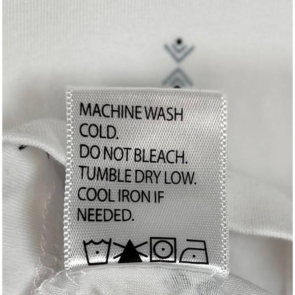 Hickey Freeman New York Golf Polo, White All Over Geometric Pattern, Size XL - Picture 8 of 8